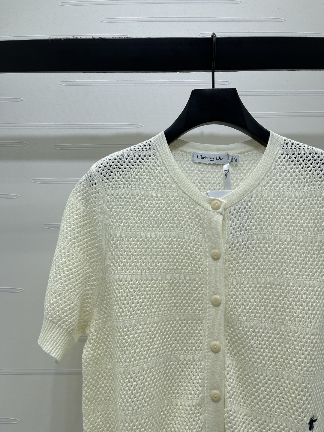 Women's short sleeves